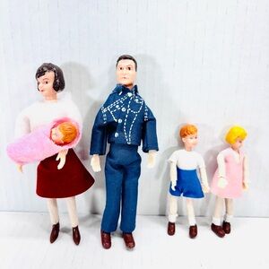 Sears"The Brown Family"5 Dollhouse Dolls Mom/Dad/Son/Daughter/Baby 1970 Vintage